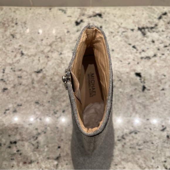 Michael Kors | Lolita Bootie Grey Size 9 - Picture 7 of 11